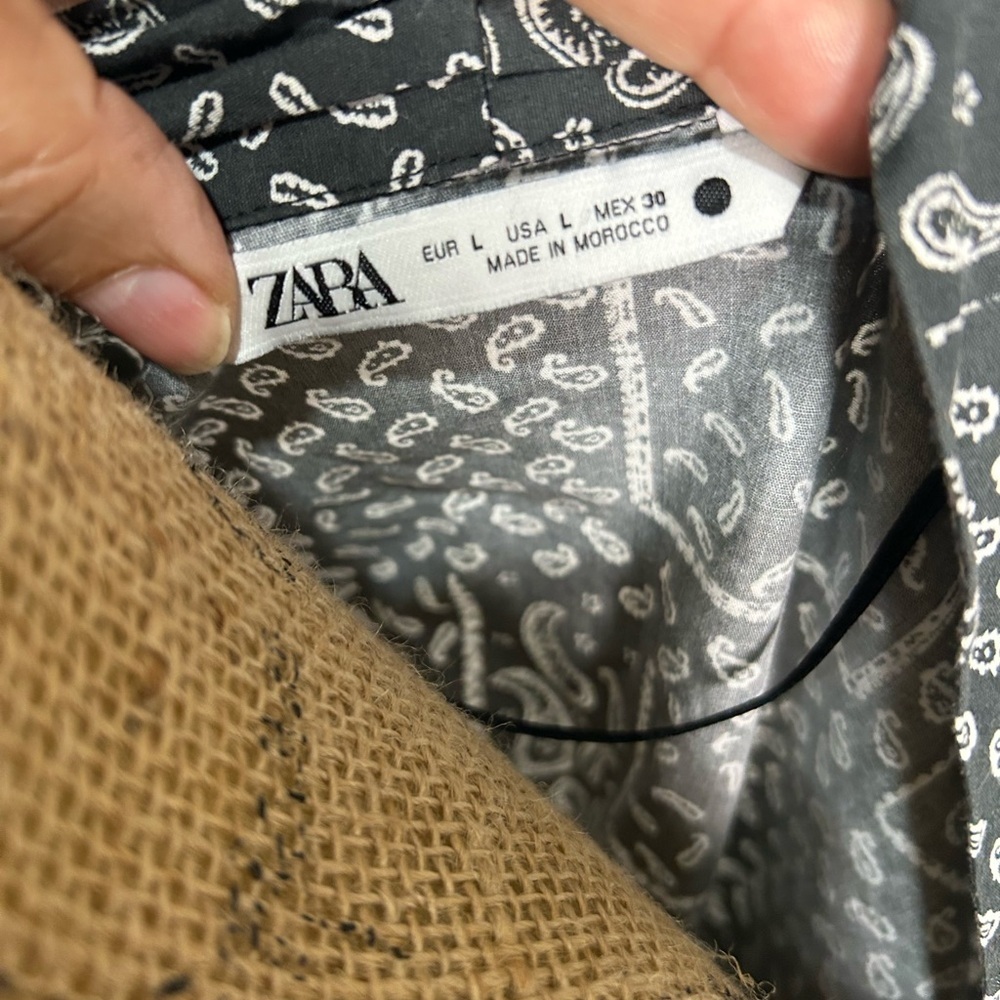 Zara Black and White Patterned Tie-Front Blouse - Picture 6 of 7
